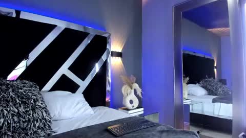 Snapshot of candyluxury_ chatting on February 2025 11:39:01 PM candyluxury_ online show from February 2025 11:39:01 PM