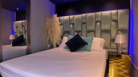 Snapshot of candyluxury_ chatting on February 2025 07:05:02 PM candyluxury_ online show from February 2025 07:05:02 PM