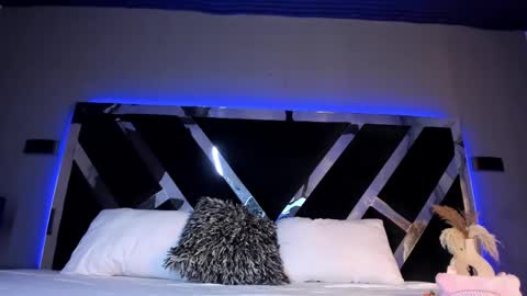 Snapshot of candyluxury_ chatting on February 2025 07:28:02 PM candyluxury_ online show from February 2025 07:28:02 PM