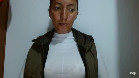 Snapshot of candymilfff chatting on November 2025 01:15:01 AM candymilfff online show from November 2025 01:15:01 AM