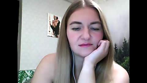 Snapshot of candyolime chatting on October 2025 08:52:01 PM Daisy online show from October 2025 08:52:01 PM