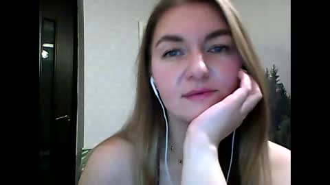 Snapshot of candyolime chatting on December 2025 09:08:01 PM Daisy online show from December 2025 09:08:01 PM