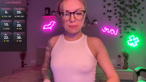 Candy online show from May 2026 07:26:01 AM