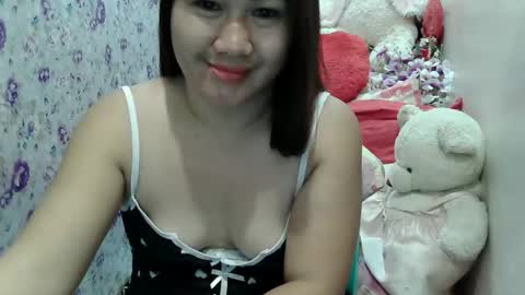 candyyonah03 online show from April 2026 08:43:02 PM