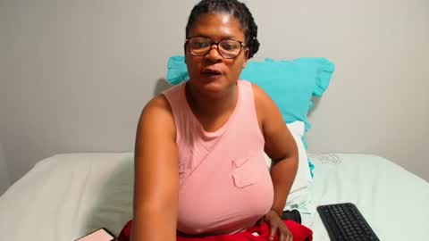 candyyumsaerolaxx online show from June 2026 07:00:02 AM