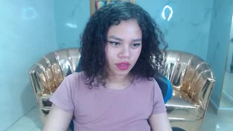 canela_s1 online show from October 2025 08:28:01 PM