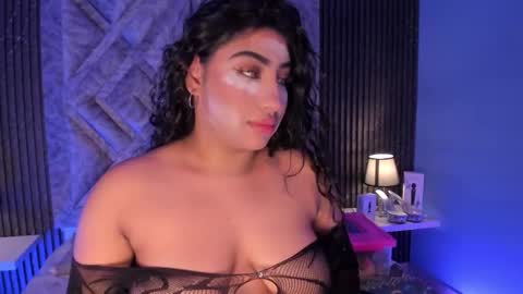 GABRIELA LOPEZ online show from September 2025 05:00:02 AM