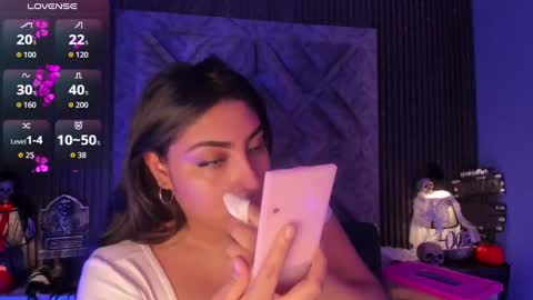 GABRIELA LOPEZ online show from October 2025 04:20:02 AM