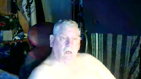 Snapshot of canoelicker69 chatting on October 2025 11:44:01 AM canoelicker69 online show from October 2025 11:44:01 AM