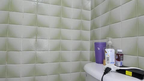 jones online show from October 2025 01:42:02 PM