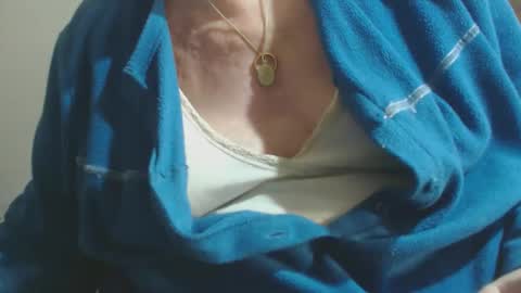 Snapshot of capitanfuturo44 chatting on September 2025 12:54:01 PM Cinzia ex regina online show from September 2025 12:54:01 PM