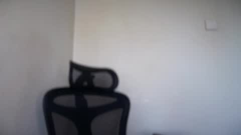 Emma online show from May 2026 07:48:01 AM