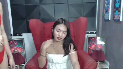 Snapshot of captivatingyumi chatting on February 2025 05:18:01 AM Yumi Aera online show from February 2025 05:18:01 AM