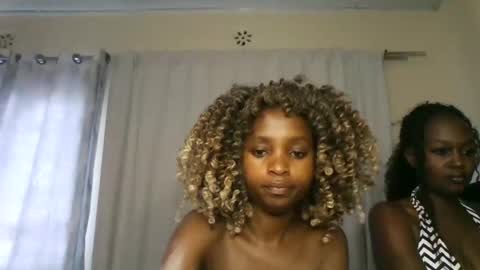 Snapshot of carababey chatting on January 2026 08:40:02 AM carababey online show from January 2026 08:40:02 AM