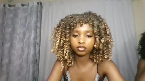 Snapshot of carababey chatting on February 2026 12:38:01 AM carababey online show from February 2026 12:38:01 AM