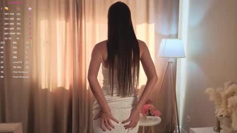 Bella online show from September 2025 08:07:01 AM