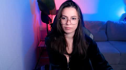 Snapshot of care_sensual chatting on October 2025 01:20:01 AM Mary online show from October 2025 01:20:01 AM