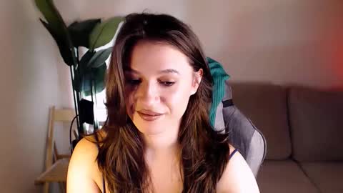 Snapshot of care_sensual chatting on December 2025 04:43:02 AM Mary online show from December 2025 04:43:02 AM