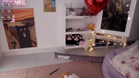 Snapshot of careful_i_bite chatting on February 2025 11:17:02 AM NONA follow online show from February 2025 11:17:02 AM