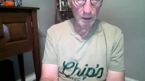 Caressluving online show from October 2025 03:18:02 AM