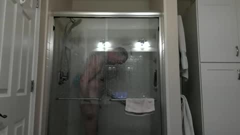 Caressluving online show from December 2025 02:28:01 AM