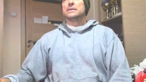 Laz online show from November 2025 04:23:02 AM