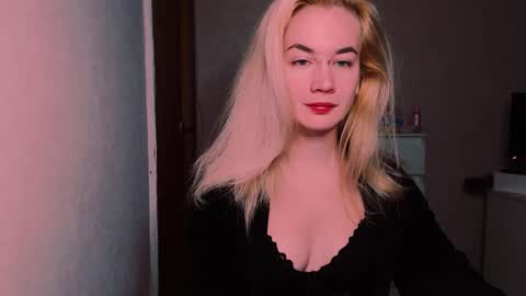 Carin online show from October 2025 05:19:02 AM