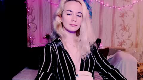 Carin online show from May 2026 07:34:02 PM