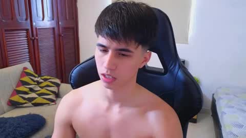 carl_dixon online show from May 2026 07:41:02 PM