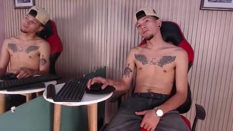 Carl online show from October 2025 08:31:01 PM