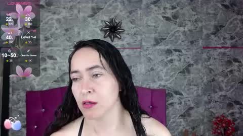 Snapshot of carla_naugthy_ chatting on December 2024 12:33:01 PM Carla naugthy online show from December 2024 12:33:01 PM