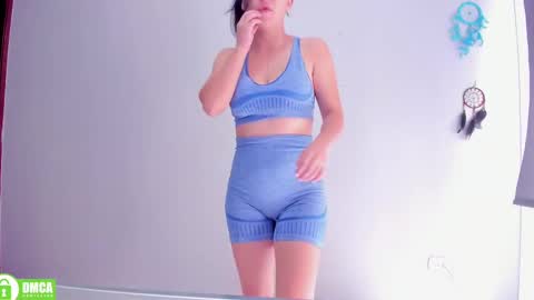 Snapshot of carla_rossi chatting on February 2025 04:01:02 PM Carla online show from February 2025 04:01:02 PM