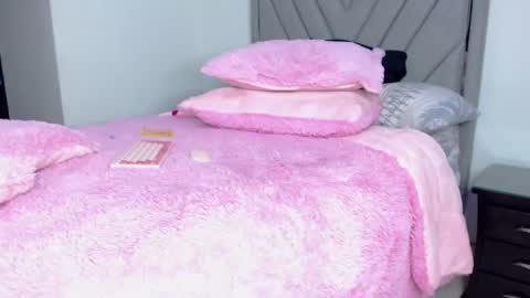 Snapshot of carla_santini chatting on March 2025 05:55:02 AM Carla Santini online show from March 2025 05:55:02 AM