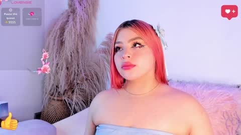 Snapshot of carla_wet18 chatting on January 2025 05:37:01 AM Carla Wet18 online show from January 2025 05:37:01 AM