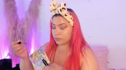 Snapshot of carla_wet18 chatting on September 2025 03:28:01 AM Carla Wet18 online show from September 2025 03:28:01 AM