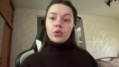 Lesly online show from April 2026 09:01:02 AM