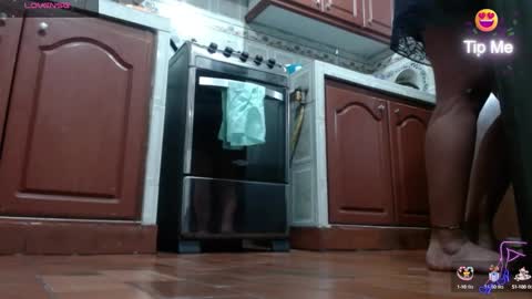 Snapshot of carlajames_1 chatting on February 2025 01:05:02 AM carlajames_1 online show from February 2025 01:05:02 AM