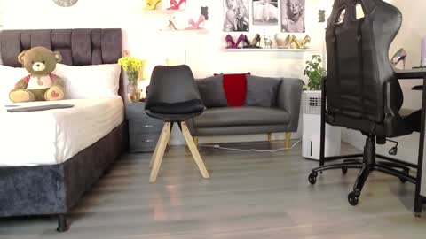 Carla independent model    online show from January 2025 07:25:01 AM