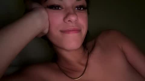 Snapshot of carlamaria200 chatting on December 2024 08:39:02 PM Carla Maria online show from December 2024 08:39:02 PM