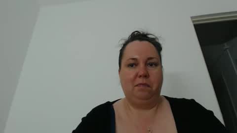 Snapshot of carlaruth chatting on April 2026 03:20:01 AM Carlaruth online show from April 2026 03:20:01 AM