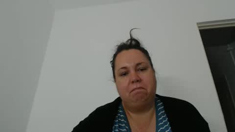 Snapshot of carlaruth chatting on April 2026 02:31:01 AM Carlaruth online show from April 2026 02:31:01 AM