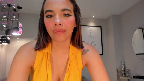 Carla online show from February 2025 10:50:02 AM