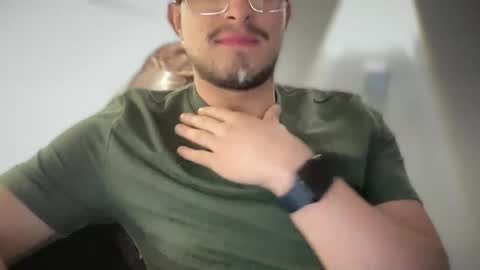 Snapshot of carlcarlinches4 chatting on December 2025 09:45:02 PM carlcarlinches4 online show from December 2025 09:45:02 PM