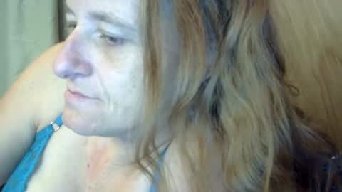 carleeswoman08 online show from December 2024 01:24:02 PM