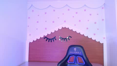 CARLYE   online show from October 2025 03:10:01 AM