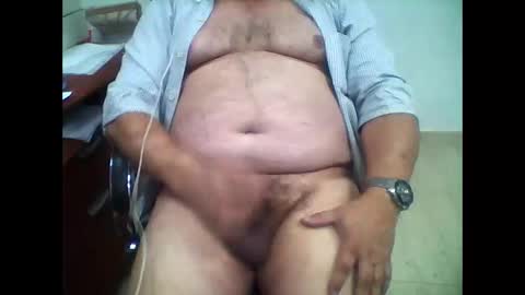 carlos8711 online show from March 2026 07:53:01 AM