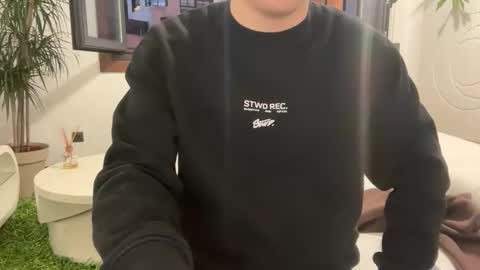 carlos_owen online show from October 2025 05:53:01 PM