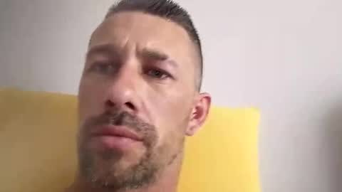 carlosrm440882 online show from April 2026 02:00:02 PM