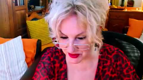 Snapshot of carmenrossi chatting on November 2025 08:58:02 AM Carmen online show from November 2025 08:58:02 AM