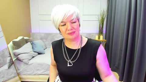 Carmen online show from January 2025 03:01:01 AM